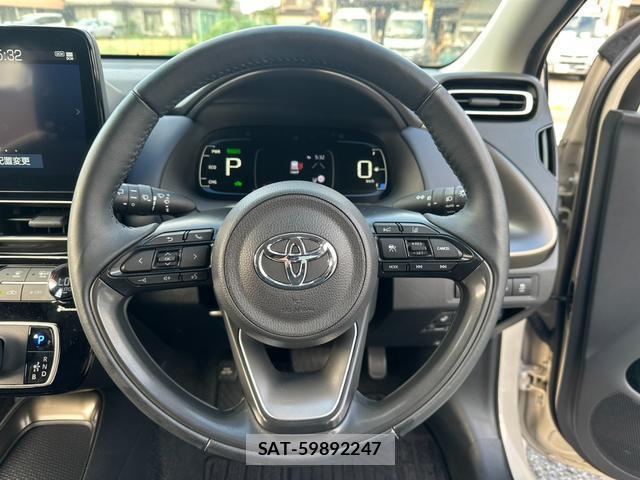 Toyota AQUA 2021-11 8373510-3
