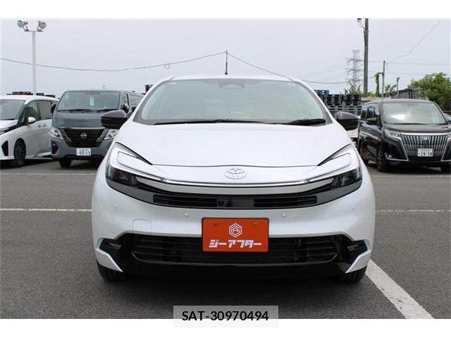 Toyota AQUA 2025-10 8373540-6