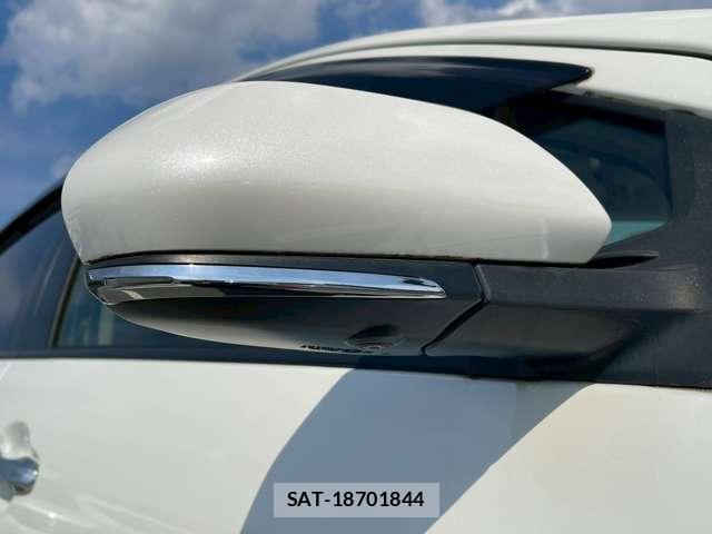 Toyota AQUA 2019-09 8373630-11