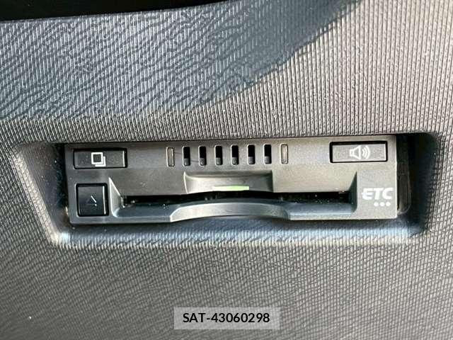 Toyota AQUA 2019-02 8373653-1