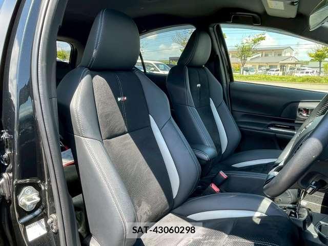 Toyota AQUA 2019-02 8373653-5