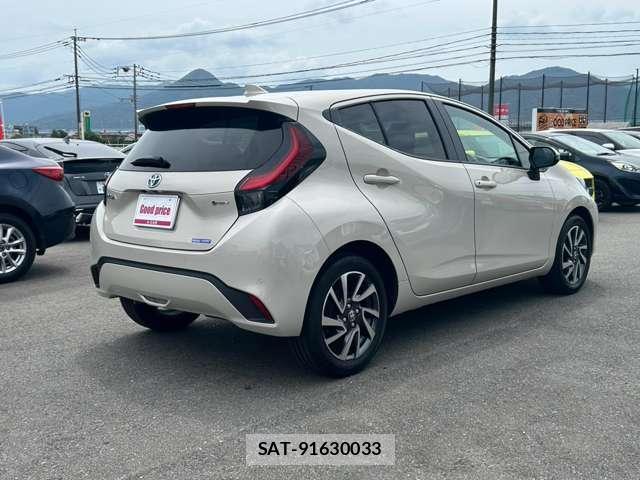 Toyota AQUA 2025-04 8373671-13