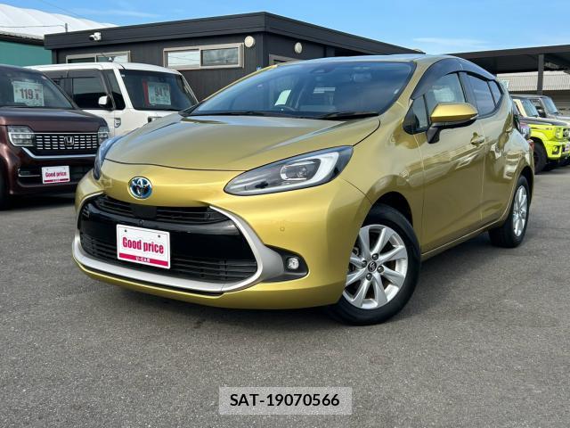 Toyota AQUA 2022-08 8373673-10