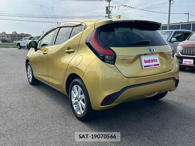 Toyota AQUA 2022-08 8373673-12
