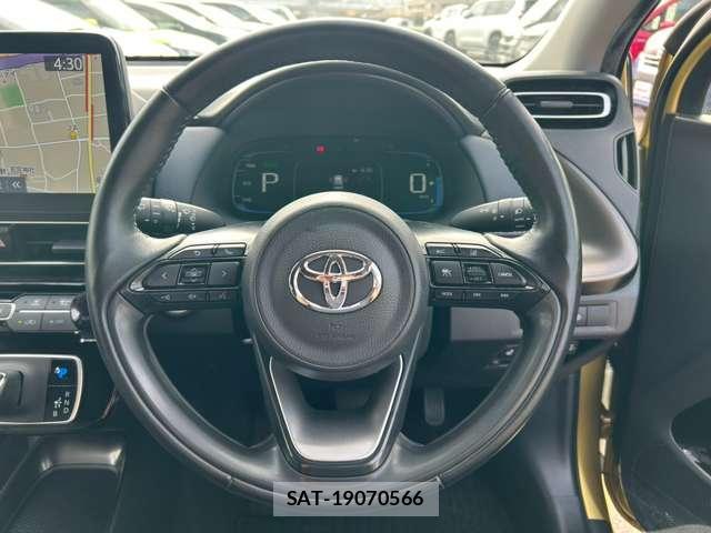 Toyota AQUA 2022-08 8373673-15