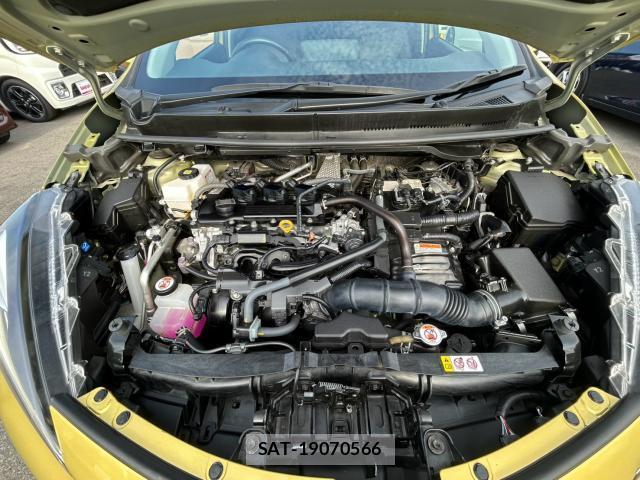 Toyota AQUA 2022-08 8373673-7