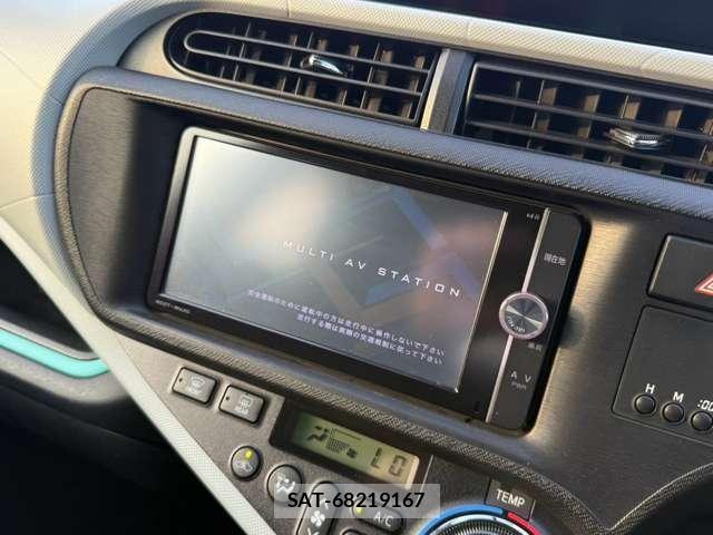 Toyota AQUA 2012-09 8373678-12