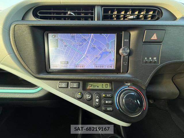 Toyota AQUA 2012-09 8373678-15