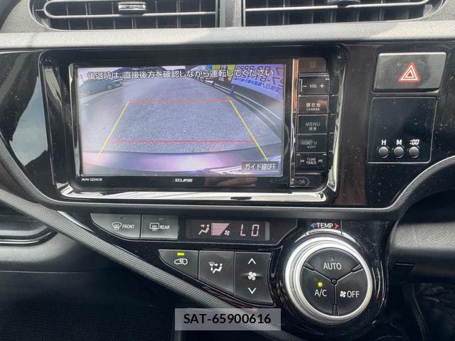 Toyota AQUA 2015-02 8373740-2