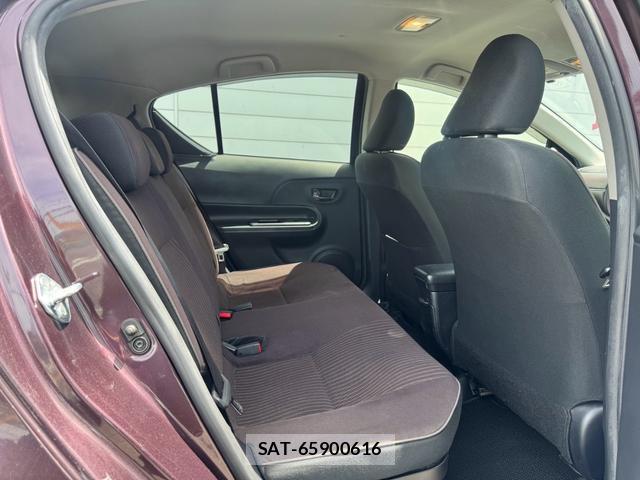 Toyota AQUA 2015-02 8373740-9