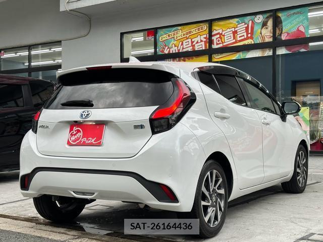 Toyota AQUA 2021-09 8373758-10