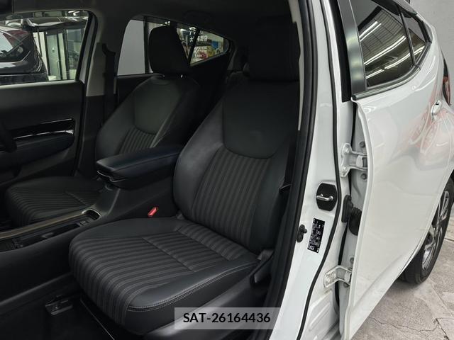 Toyota AQUA 2021-09 8373758-5