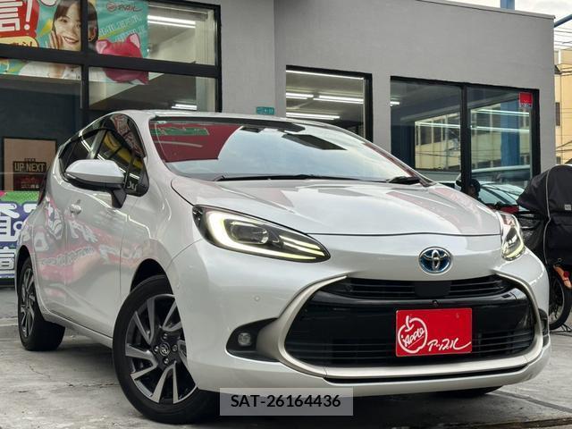 Toyota AQUA 2021-09 8373758-9