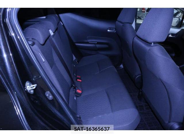 Toyota AQUA 2023-10 8373825-6