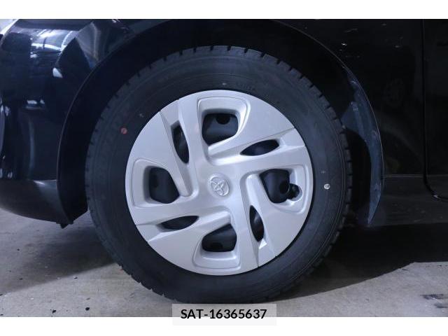 Toyota AQUA 2023-10 8373825-7