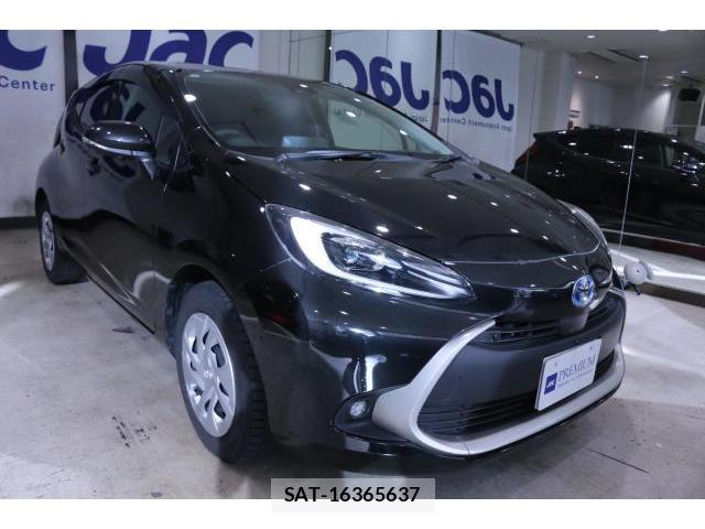 Toyota AQUA 2023-10 8373825-9