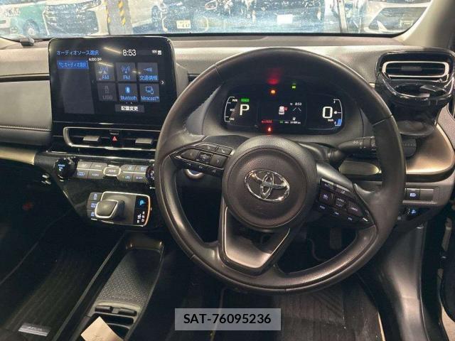 Toyota AQUA 2021-09 8373862-2