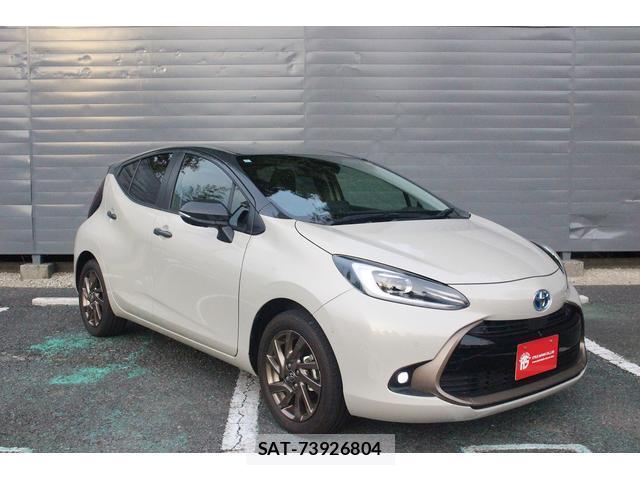 Toyota AQUA 2024-11 8373896-1