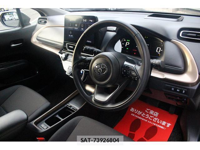 Toyota AQUA 2024-11 8373896-5