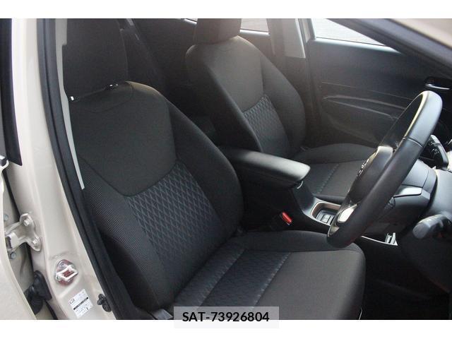 Toyota AQUA 2024-11 8373896-6