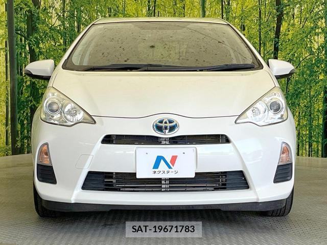Toyota AQUA 2013-06 8373918-13