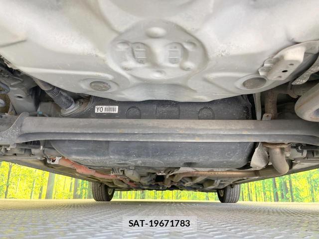 Toyota AQUA 2013-06 8373918-18