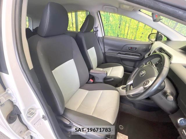 Toyota AQUA 2013-06 8373918-7