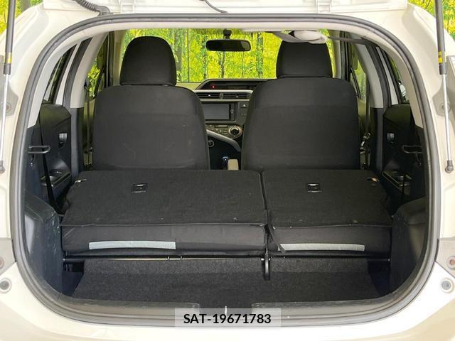 Toyota AQUA 2013-06 8373918-9