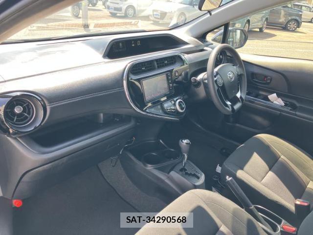 Toyota AQUA 2019-07 8373971-5