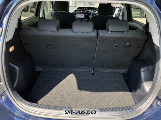 Toyota AQUA 2019-07 8373971-7