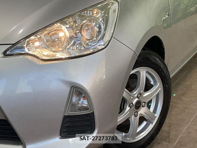 Toyota AQUA 2014-06 8374008-11