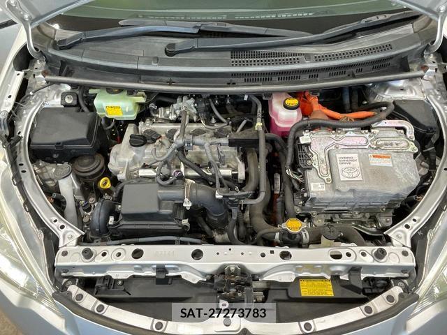 Toyota AQUA 2014-06 8374008-17