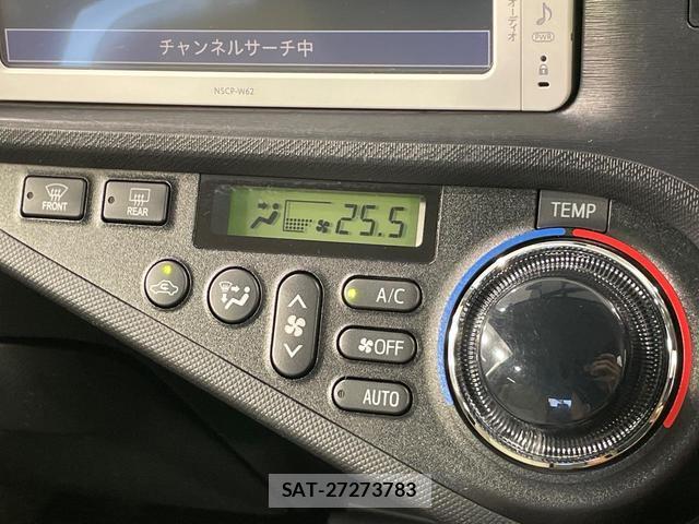 Toyota AQUA 2014-06 8374008-5