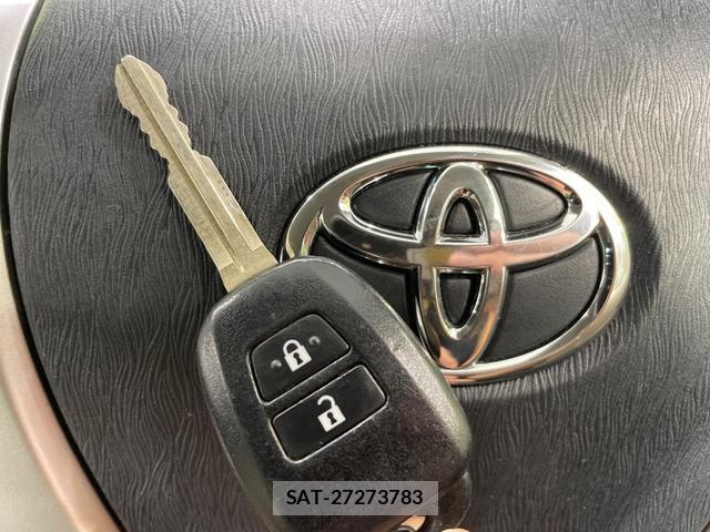 Toyota AQUA 2014-06 8374008-6