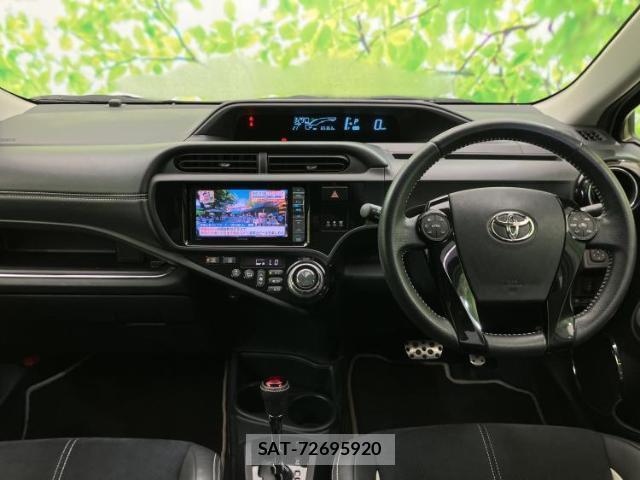 Toyota AQUA 2014-05 8374084-13
