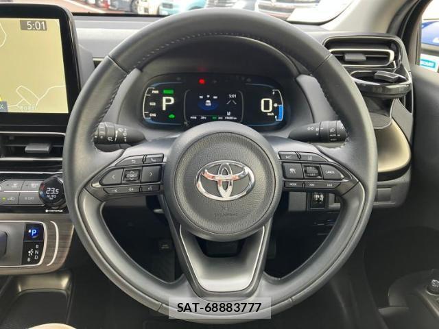 Toyota AQUA 2022-01 8374106-12