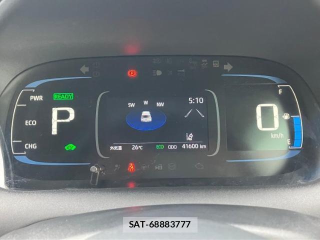 Toyota AQUA 2022-01 8374106-15