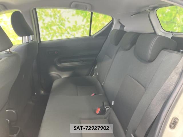 Toyota AQUA 2019-05 8374218-6