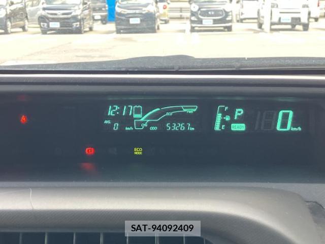 Toyota AQUA 2013-10 8374250-12