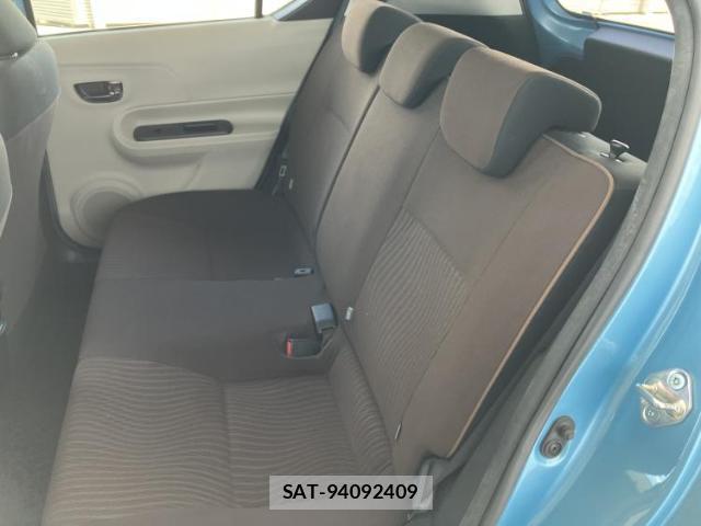 Toyota AQUA 2013-10 8374250-6
