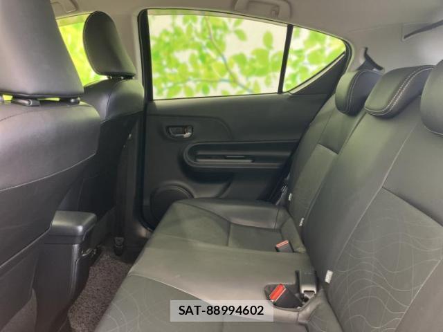 Toyota AQUA 2015-06 8374291-6