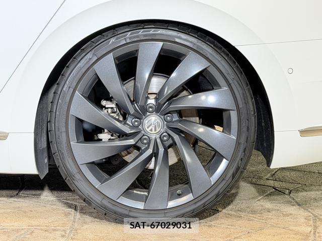 VolksWagen ARTEON 2019-08 8373343-7