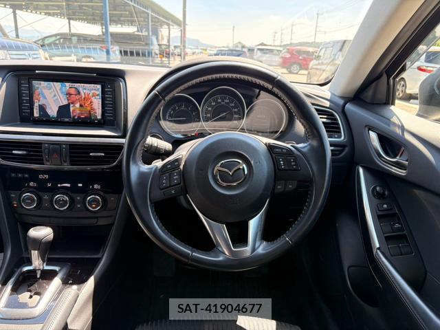 Mazda ATENZA WAGON 2013-08 8372656-18