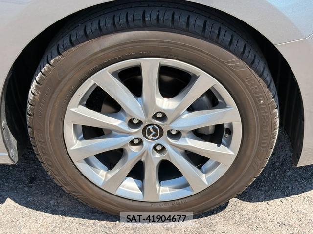 Mazda ATENZA WAGON 2013-08 8372656-5