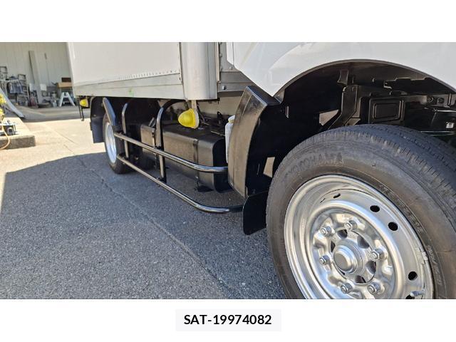Nissan ATLAS 2015-03 8373148-17
