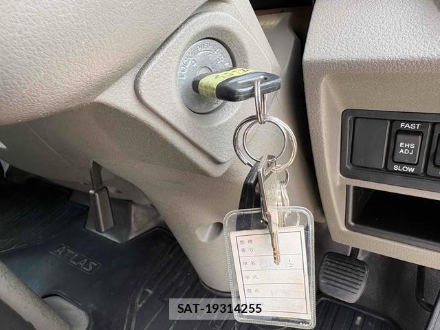 Nissan ATLAS 2013-10 8373149-12