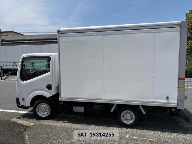 Nissan ATLAS 2013-10 8373149-7