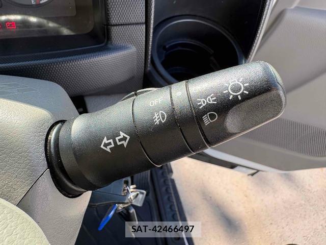 Nissan ATLAS 2013-07 8373150-17
