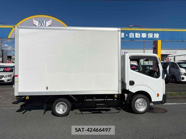 Nissan ATLAS 2013-07 8373150-9