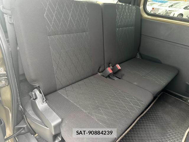 Daihatsu ATRAI 2022-04 8373164-6